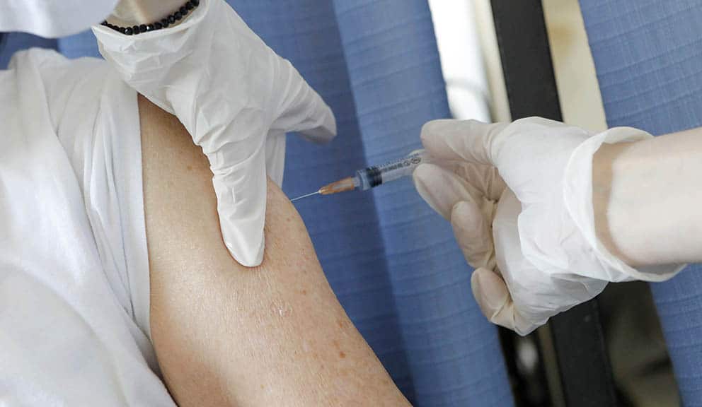 Vesić: Danas će trećom dozom biti vakcinisan stohiljaditi Beograđanin 1