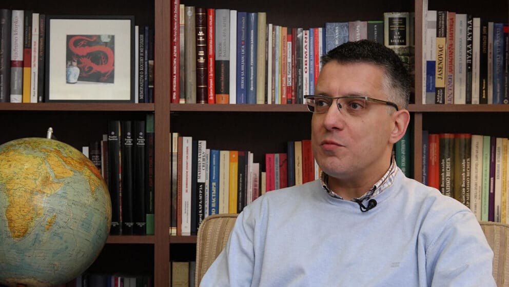 Aleksandar Popović: Predstavnici vlasti da upristoje ton i rečnik 1