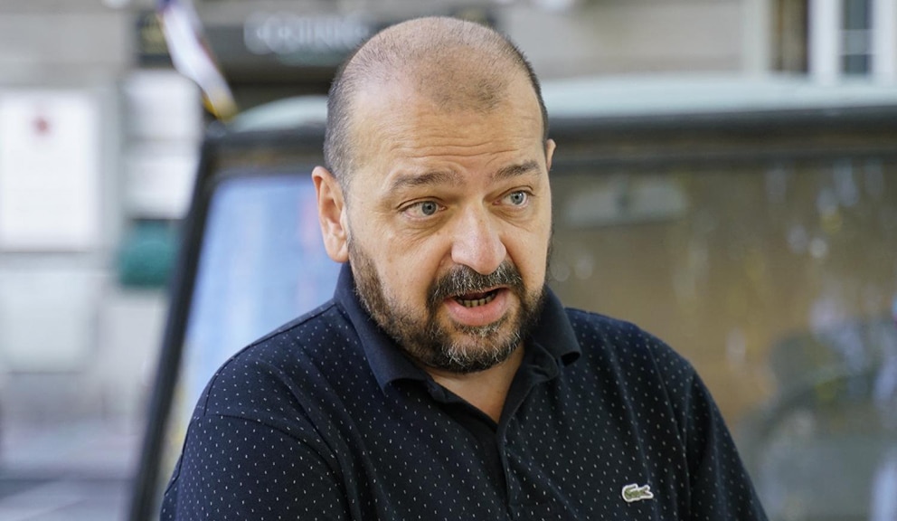 Doktrina "energične" besmislenosti: Konsultacije u Predsedništvu su uvod u brze izbore, njihovo odlaganje ili rekonstrukciju vlade? 4
