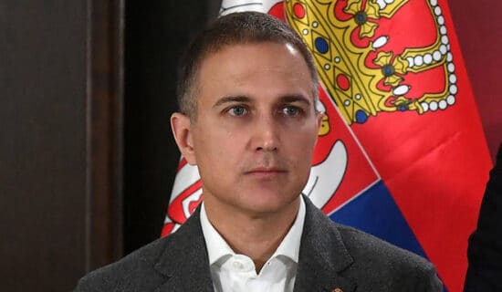 Stefanović: Srbija nije nikom pretnja, zaustavljen odliv ljudi iz vojske 13