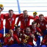 Vaterpoisti zlato tokio