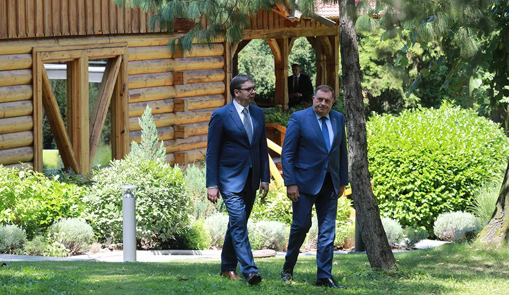 Vučić zvanično prima Dodika, prvi put posle izbora u RS 12