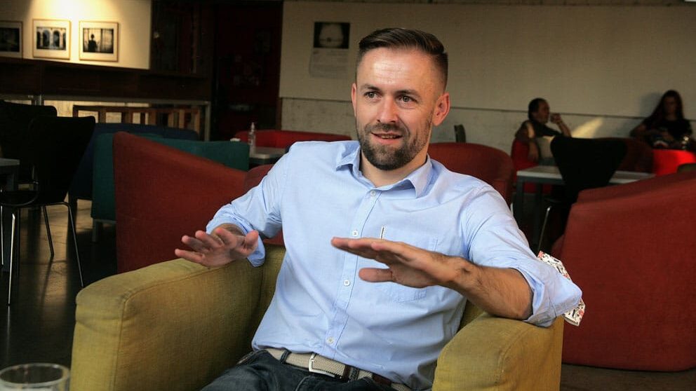 Mogao bi da usledi veći pritisak prema autoritarnom Vučiću: Sagovornici Danasa o izborima u Velikoj Britaniji 2 Mogao bi da usledi veći pritisak prema autoritarnom Vučiću: Sagovornici Danasa o izborima u Velikoj Britaniji 2