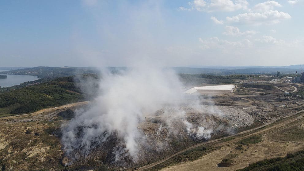 Požar na deponiji u Vinči skoro potpuno lokalizovan 1