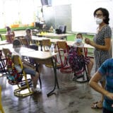 Nis, 1.09.2020. - Prvi dan nove skolske godine u Osnovnoj skoli "Sveti Sava" u Nisu. (BETAPHOTO/SASA DJORDJEVIC/DS)