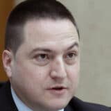 Od ponedeljka nema škola na kompletnoj onlajn nastavi 6