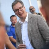 Vučić: Probaćemo da uvedemo besplatne udžbenike u celoj Srbiji od septembra 11