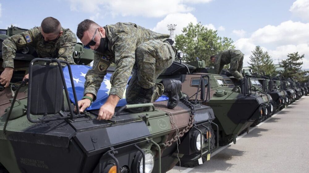 Predsednica Kosova: Vojna vozila koje je primila BSK garant održavanja mira 1
