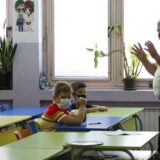 U školama skoro 17.000 zaposlenih na određeno, čekaju se novi konkursi 8