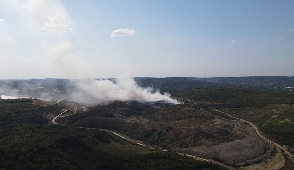 Sekretarijat za zaštitu životne sredine: Na deponiji u Vinči nije primećeno širenje požara 1