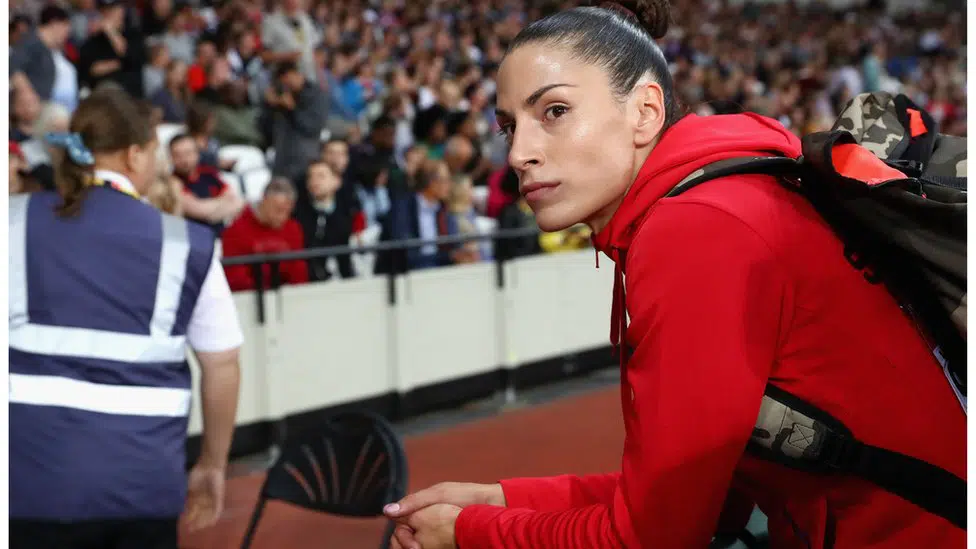 Olimpijske igre u Tokiju: Španović bez medalje u skoku u dalj, Sinančević u finalu bacanja kugle, Hrvatskoj srebro u gimnastici 1 Papir koji je otpao sa leđa skratio joj je skok za zlato