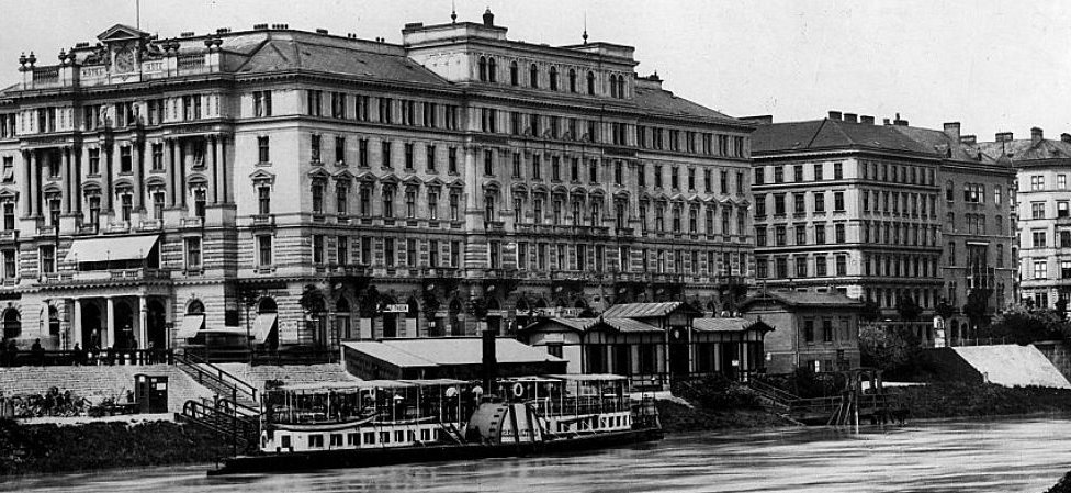 Vienna's Hotel Métropole (1900 photo)