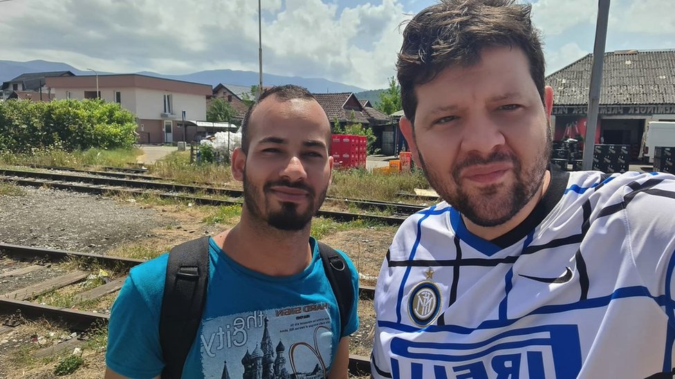 Kid Pex, aktivizam i muzika: Od zagrebačke izbeglice u Austriji, do bečkog repera koji pomaže migrantima u Bosni 4 Kid Peks i Mustafa iz Avganistana u Bihaću