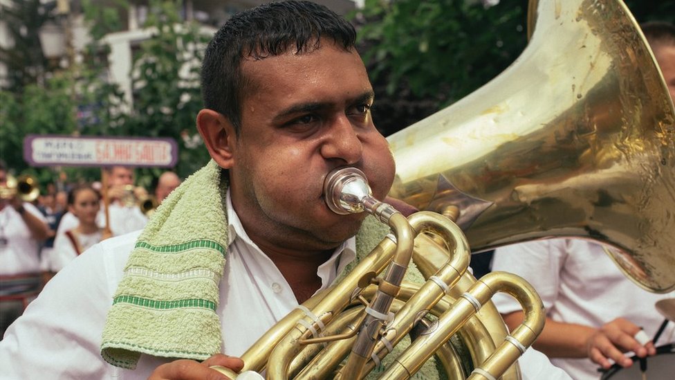 Korona virus, Srbija i festivali: Jubilarni Sabor trubača u Guči ove godine pomalo liči na - Egzit 1 TRUBAČ