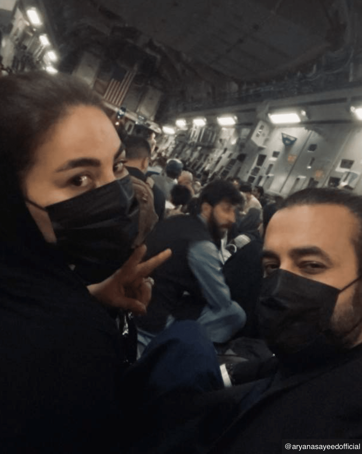 Avanistanska pevačica Arjana Sajid u avionu čeka evakuaciju