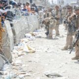 Avganistan: Američka ambasada upozorila svoje državljane da ne kreću ka aerodromu u Kabulu 3