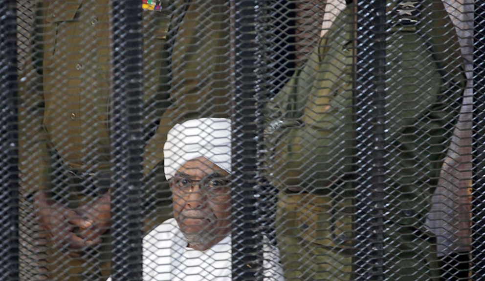 Al Bašir optužen za zločine u Darfuru 1