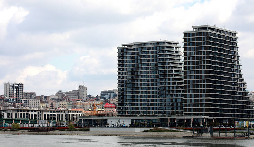 Investitorski urbanizam vs klimatske promene - kako je ekološki ugrožena beogradska obala Save? 1