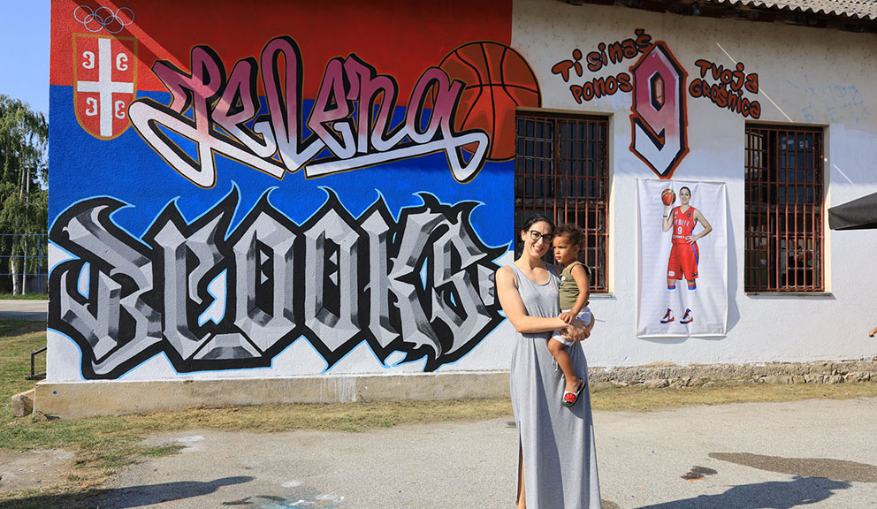 Komšije napravile doček iznenađenja Jeleni Bruks (FOTO) 3