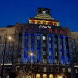 Glavna pošta u bojama srpske zastave u čast srpskih olimpijaca 13