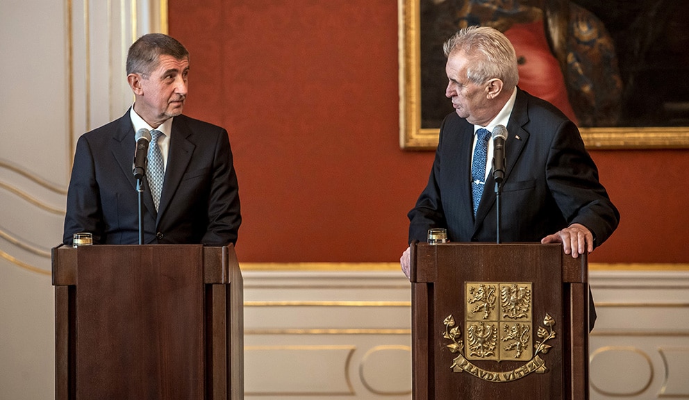 Predsednik Zeman popustio i imenovaće u petak novu vladu 1