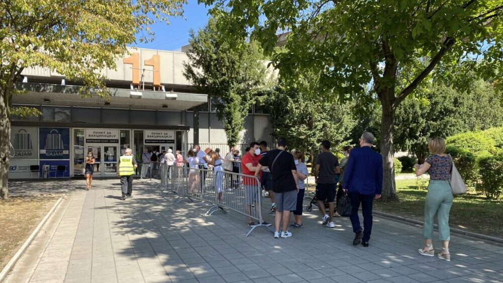 Na Sajmu bez gužvi, najveće interesovanje za treću dozu 3 Na Sajmu bez gužvi, najveće interesovanje za treću dozu 3