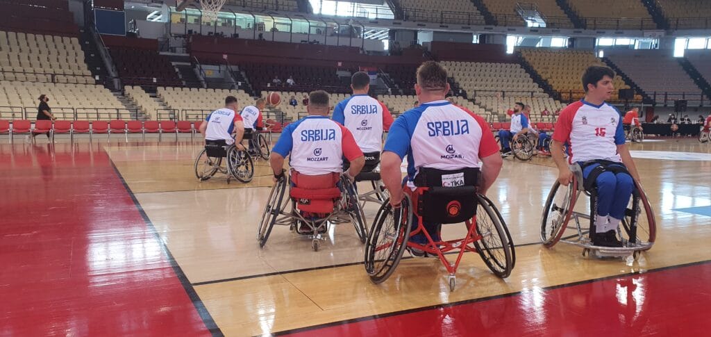 Igra pod obručima bez barijera – zapažen nastup košarkaša u kolicima na evropskom prvenstvu 2