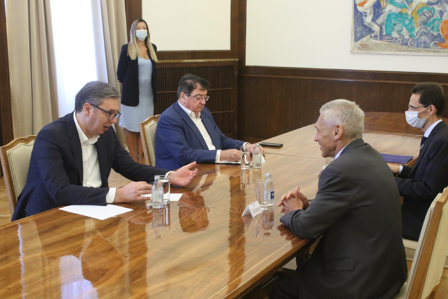 Harčenko: Nadamo se da je Vučić rešio problem s municijom za Ukrajinu 1