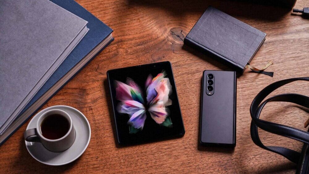 Istražite potpuno novu galaksiju mobilnih telefona - Galaxy Z Fold i Galaxy Flip3 1