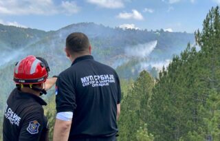 Čaušić: Nastavlja se sa gašenjem požara na Mokroj Gori, radi se na uspostavljanju kontrole na najnepristupačnijem delu terena 4