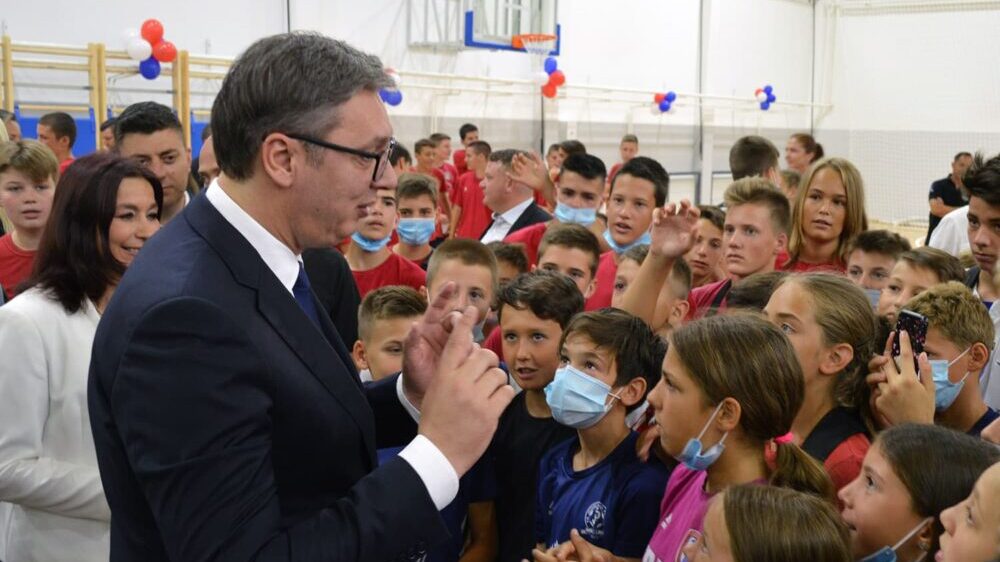 Parlić (Narodna stranka): Vučić zloupotrebio decu u Užicu 1