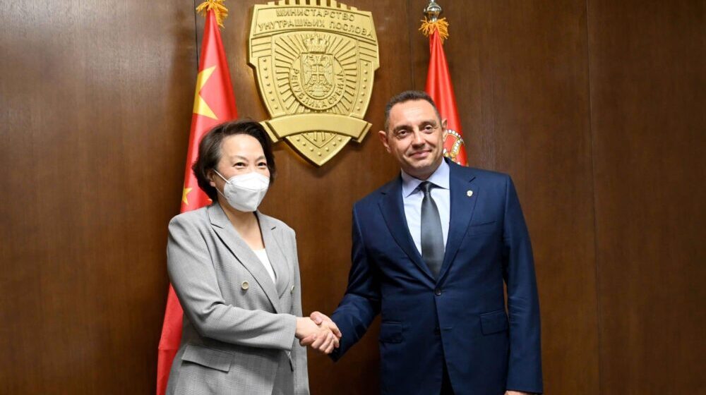 Vulin na sastanku sa kineskom ambasadorkom o unapređenju saradnje u oblasti unutrašnjih poslova 1