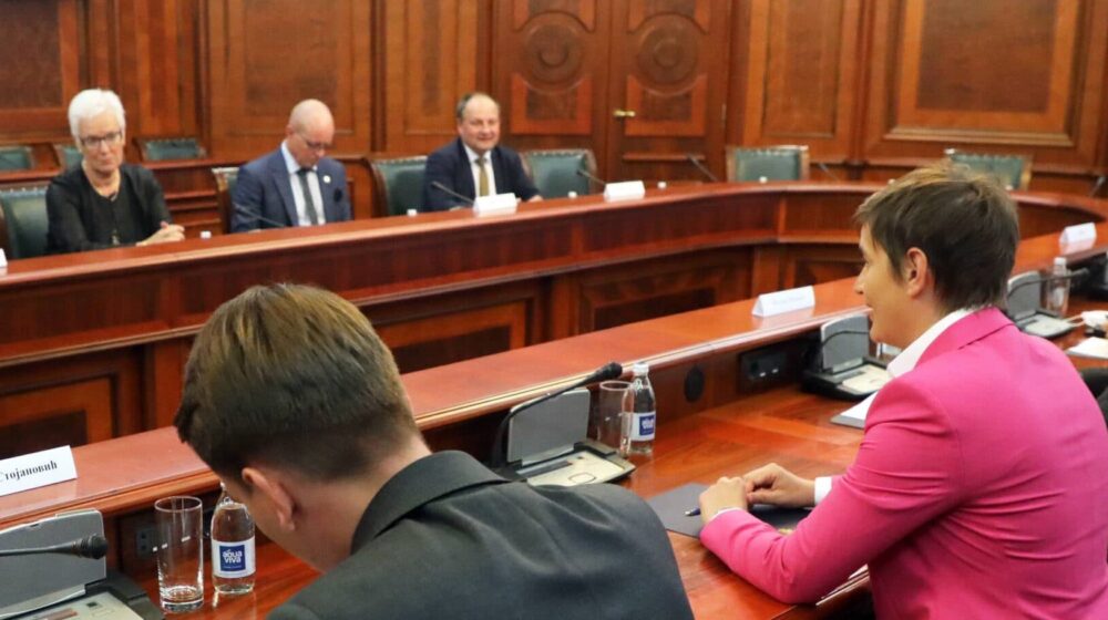 Brnabić: Unapređenje položaja Roma od izuzetnog značaja za Srbiju 1