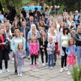 Užice: Učenicima prvog razreda osnovne škole besplatan školski pribor i po 5.000 dinara 5