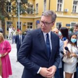 Vučić: Najkasnije 1. januara zdravstveni radnici dobiće značajno povećanje plata 14
