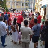 Skup podrške suspendovanom sindikalcu ispred užičke policije 14