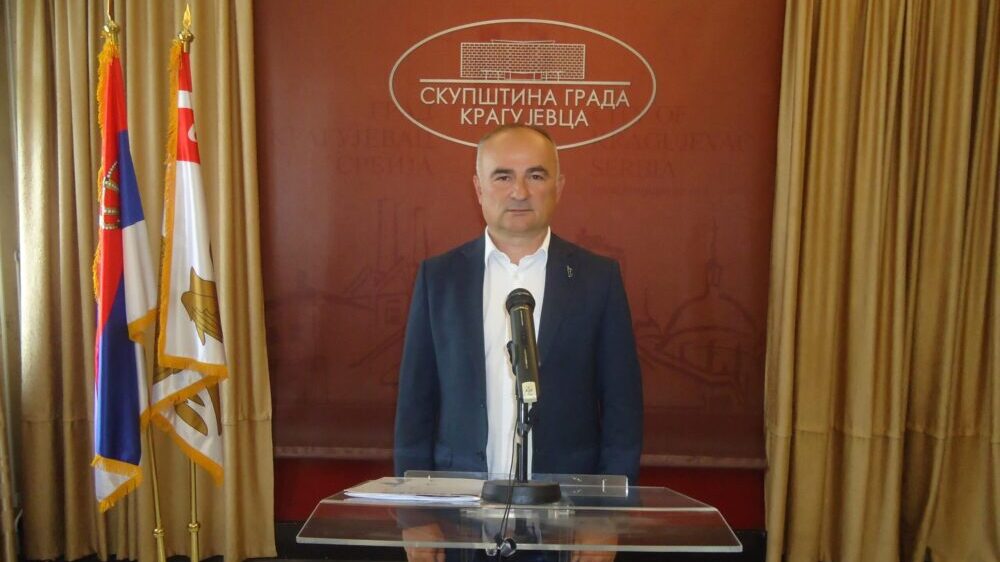 Zajedno za Šumadiju „proziva” SNS zbog izostanka reakcije na parafraziranje nacističkog slogana njihovog funkcionera 1