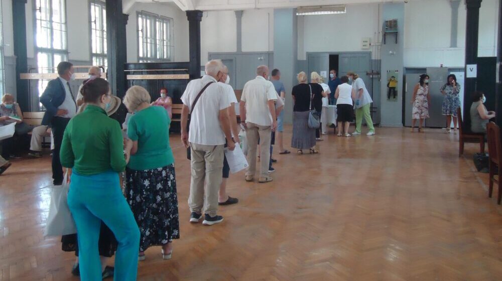 Treću dozu vakcine primilo dve hiljade Kragujevčana 1