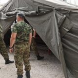 Postavljeni šatori ispred kragujevačke Kovid ambulante zbog kiše i povećanog broj pregleda 5