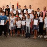 Negotin: Nagrađeni najbolji đaci 9