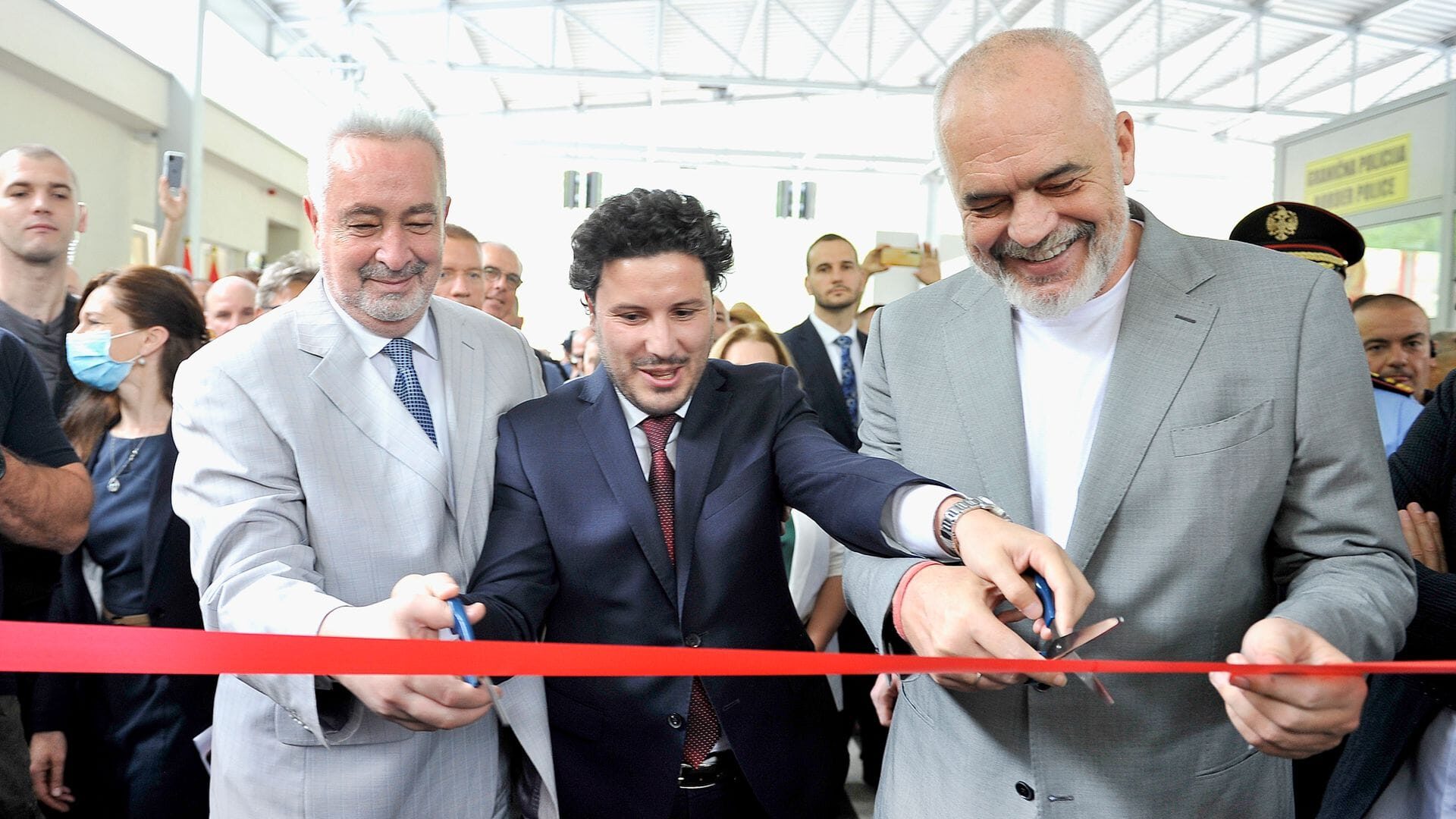 Krivokapić i Rama otvorili novi granični prelaz između Crne Gore i Albanije 1