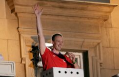 Više hiljada ljudi u Beogradu pozdravilo osvajače medalja za Srbiju (VIDEO, FOTO) 5