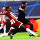 Sterling i definitivno u Čelsiju 11