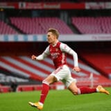 Edegard napokon Arsenalov 1