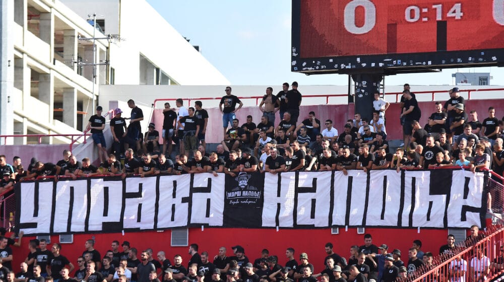 I kamere će snimati Vučićevu "opoziciju" na stadionima 1