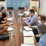 Svi đaci u klupama od 1. septembra, časovi 45 minuta? 12