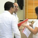 U Pirotu uručeni ugovori pripravnicima-volonterima angažovanim kroz program stručna praksa 2