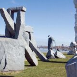 Ratko Vulanović - granit, metal, drvo i papir 2