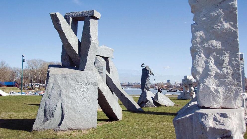 Ratko Vulanović - granit, metal, drvo i papir 1 Ratko Vulanović - granit, metal, drvo i papir 1