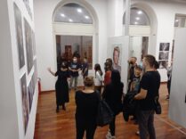 vodjenje Zbog interesovanja publike izložba Brajana Rašića "Pod sjajem zvezda" produžena do 20. septembra (FOTO) 5